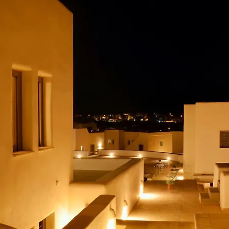 Ionathan * Koufonisia