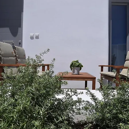 Ionathan Апартаменты *